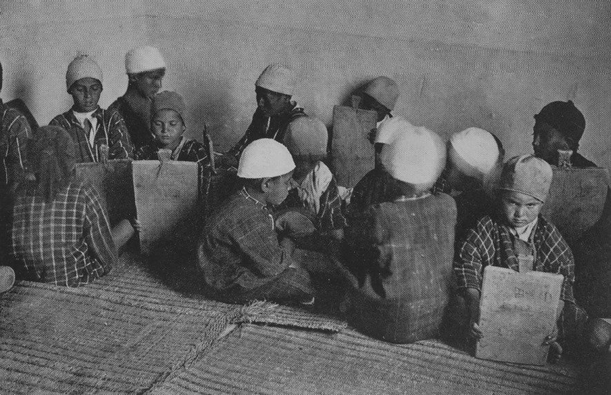 كُتّاب سنة ١٩١٤